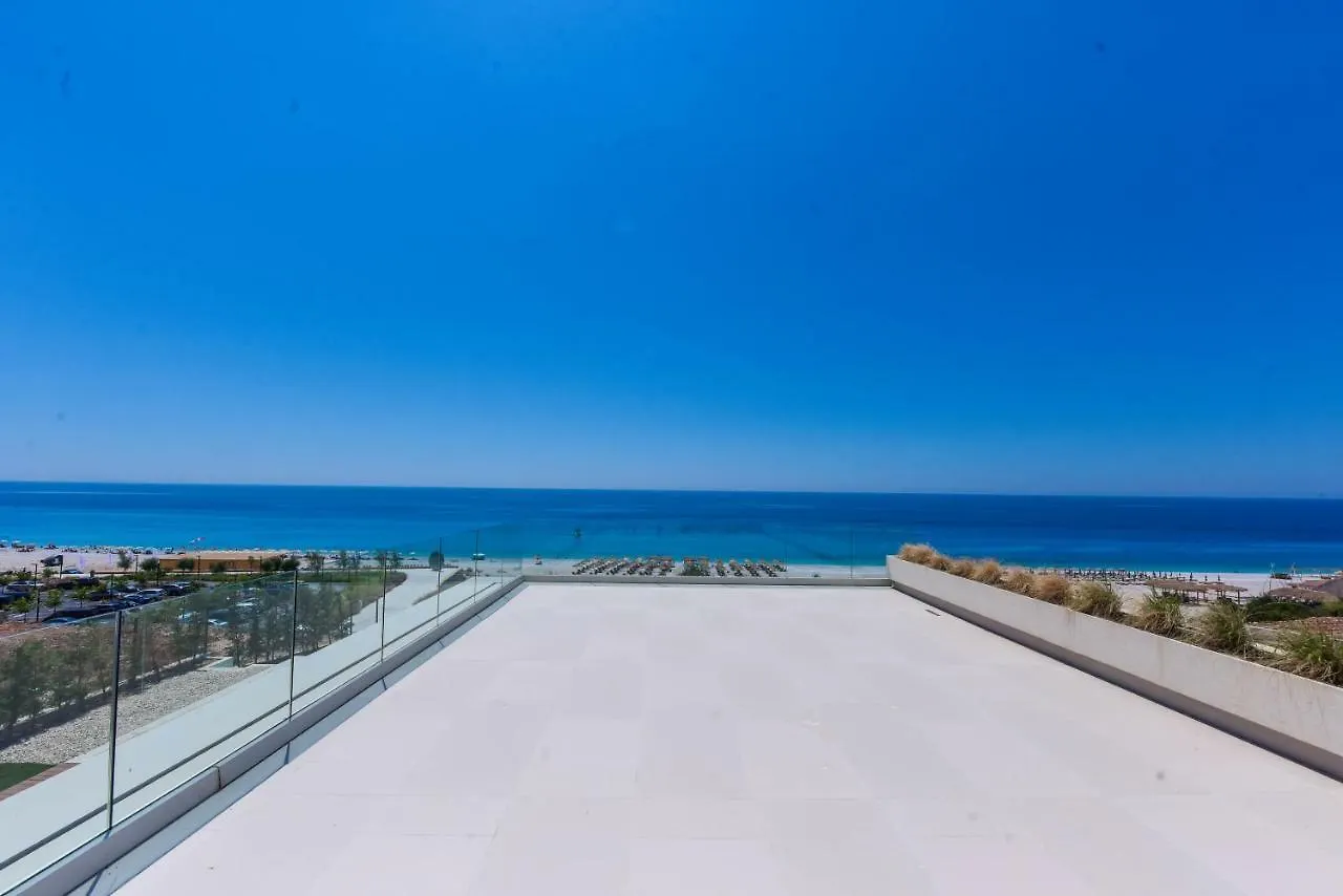 منتجع فندق Green Coast بالاسي ألبانيا