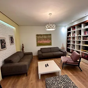 https://center-apartment-easy.hotels-in-tirana.com